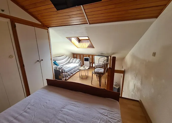 Maison En Bord D'etang لوسات